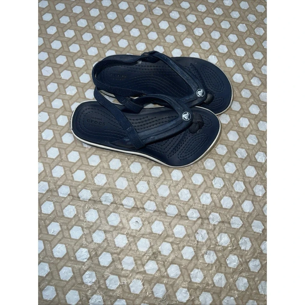 Crocs Shoes Kids Size C9 Blue Thong Sandals Flip Flops